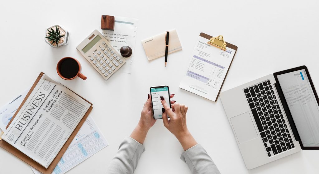 accounting-aerial-businesswoman-1043506 accounting-aerial-businesswoman-1043506
